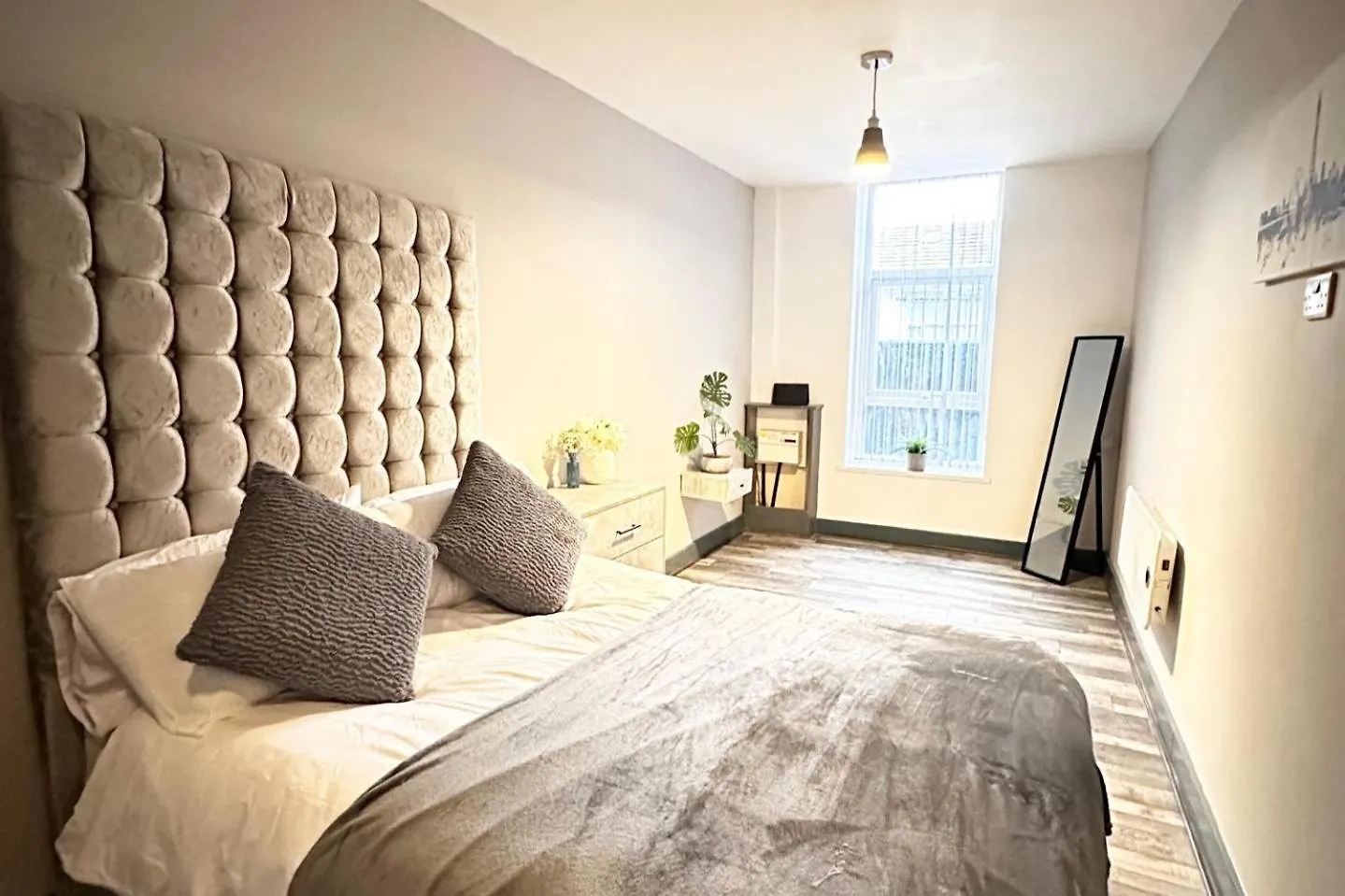 Oak Suite - 2 Bed - Sleeps 4 - Central Blackpool 0*,  United Kingdom